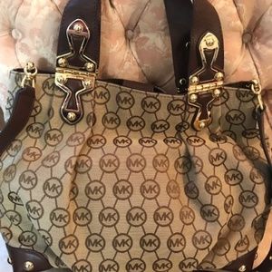 Michael Kors Initial Bag